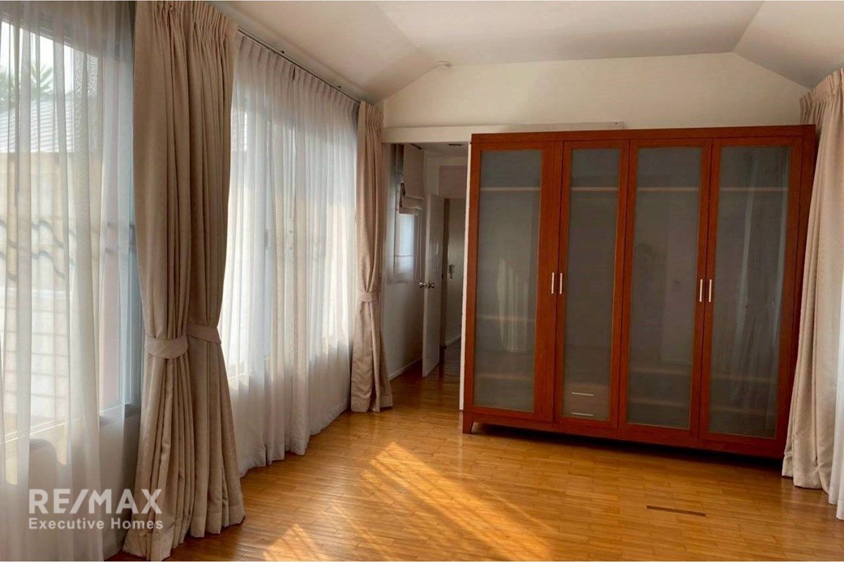 Rent 160K | House with Private Pool | Near Bangkok Hospital | Pets OK 8