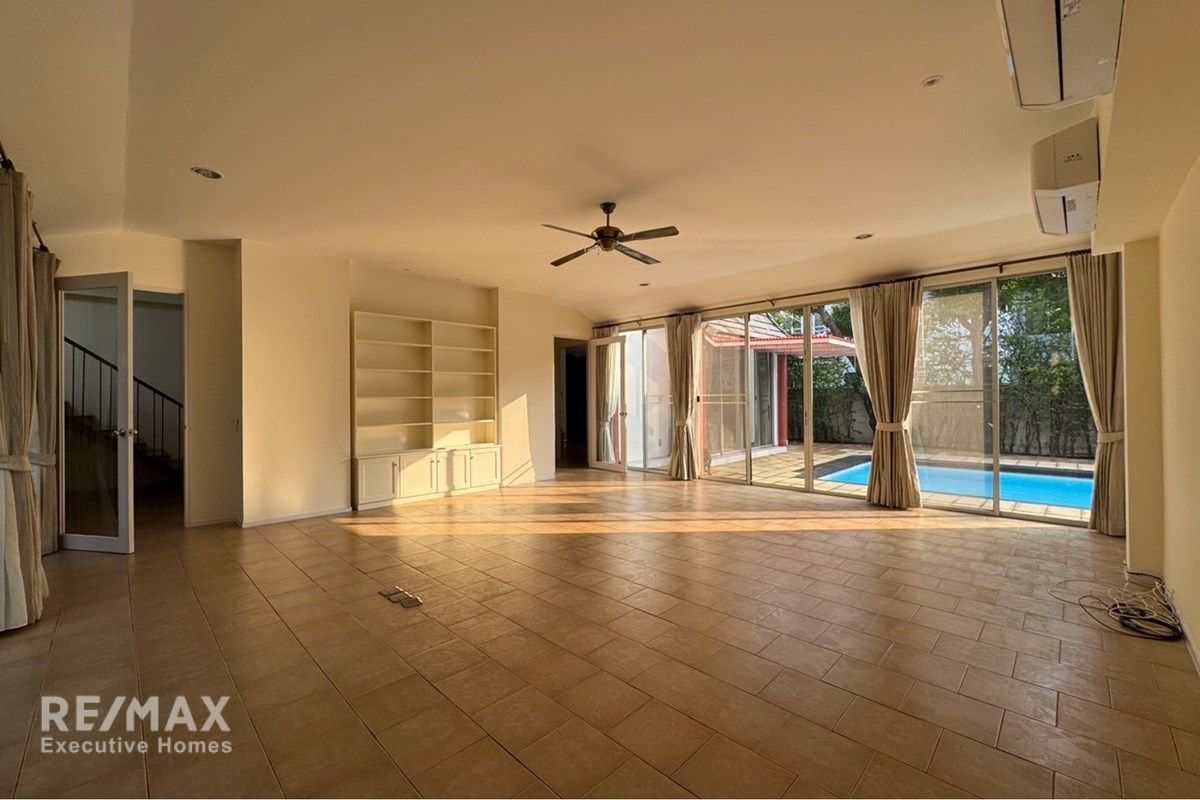 Rent 160K | House with Private Pool | Near Bangkok Hospital | Pets OK 9
