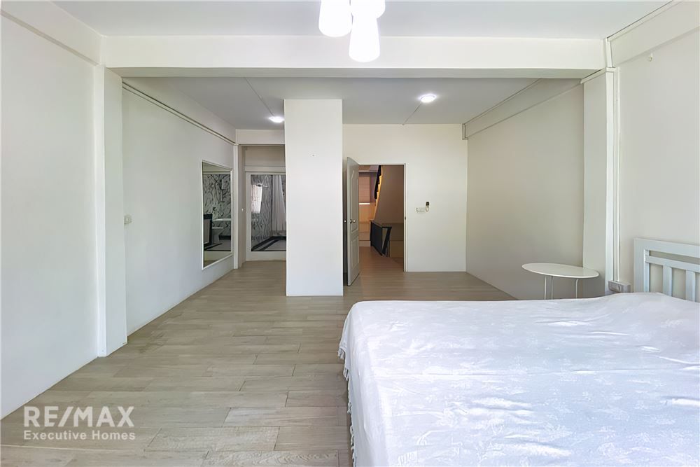 Rare Pet-Friendly Townhouse Sukhumvit 65 | Sky Terrace | 13.5MB 11