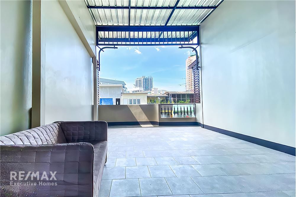 Rare Pet-Friendly Townhouse Sukhumvit 65 | Sky Terrace | 13.5MB 8