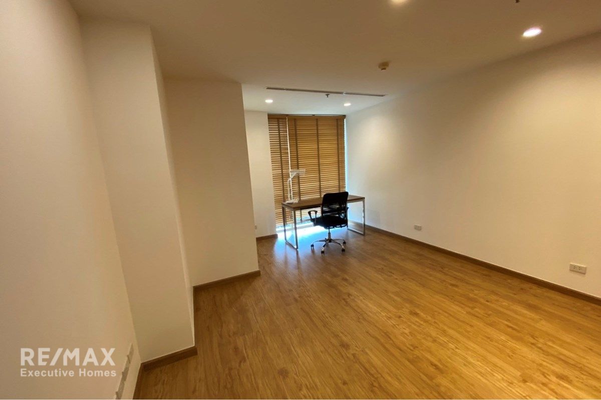 Eigentumswohnung mit 2 Schlafzimmern zur Miete im The Legend Saladaeng - 111 m², 8. Etage, 9 Gehminuten zur MRT Si Lom. 8