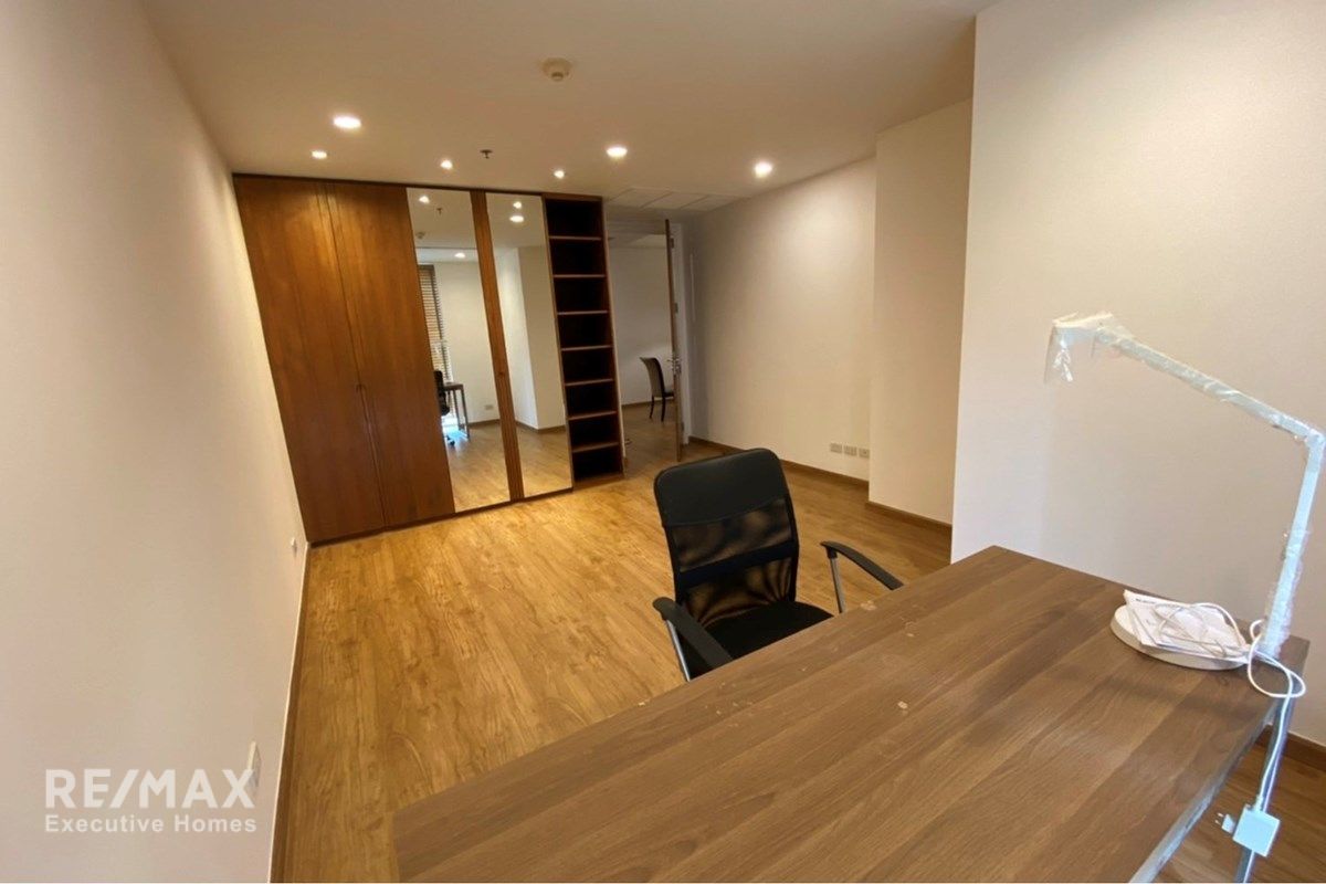 Eigentumswohnung mit 2 Schlafzimmern zur Miete im The Legend Saladaeng - 111 m², 8. Etage, 9 Gehminuten zur MRT Si Lom. 9