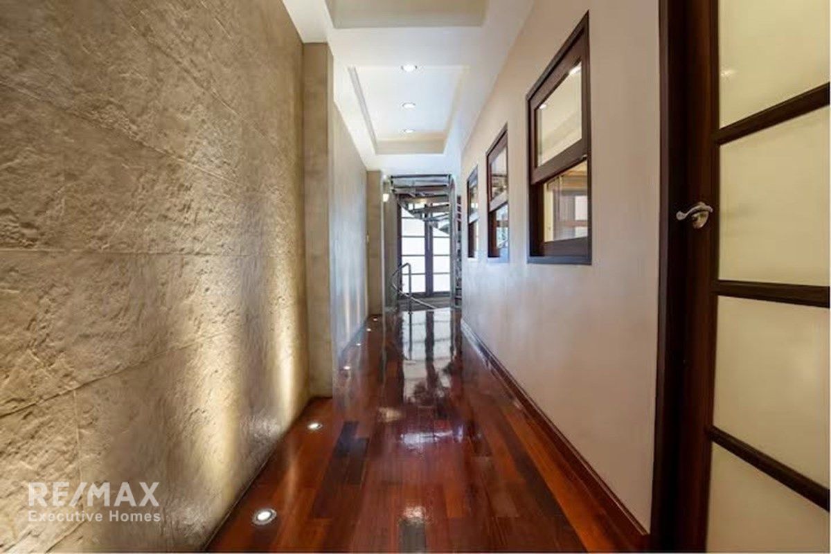 4BR Townhouse for Sale in Phrom Phong, Sukhumvit 39 - 440sqm with High Yield Potential 12