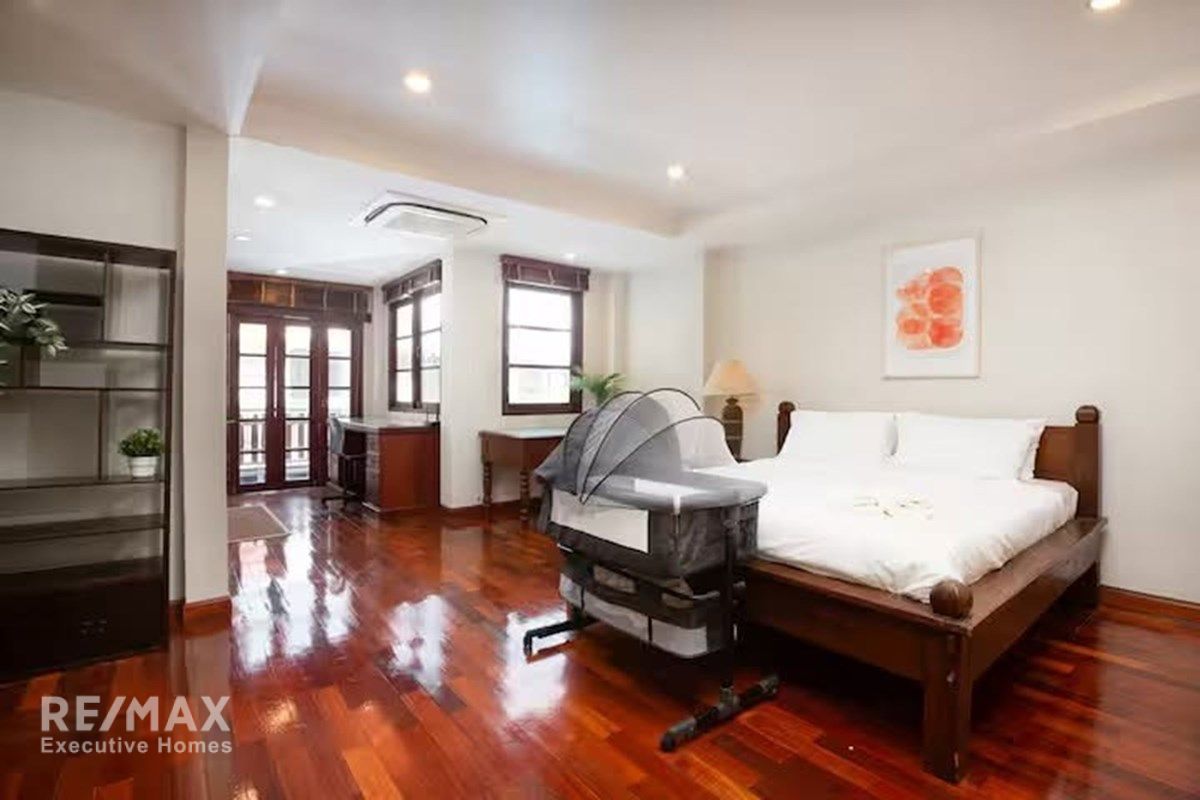 4BR Townhouse for Sale in Phrom Phong, Sukhumvit 39 - 440sqm with High Yield Potential 14