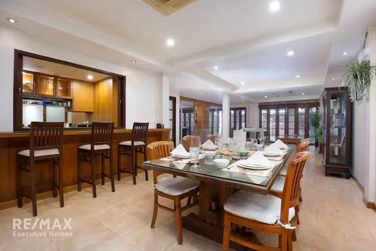 4BR Townhouse for Sale in Phrom Phong, Sukhumvit 39 - 440sqm with High Yield Potential 8