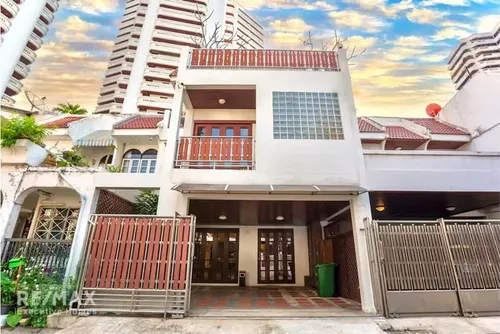 4br-townhouse-for-sale-in-phrom-phong-sukhumvit-39-440sqm-with-high-yield-potential-920071001-17662