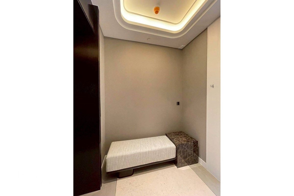 Luxury 2BR Condo for Rent at One89 Wireless - 140sqm with Embassy Views 8