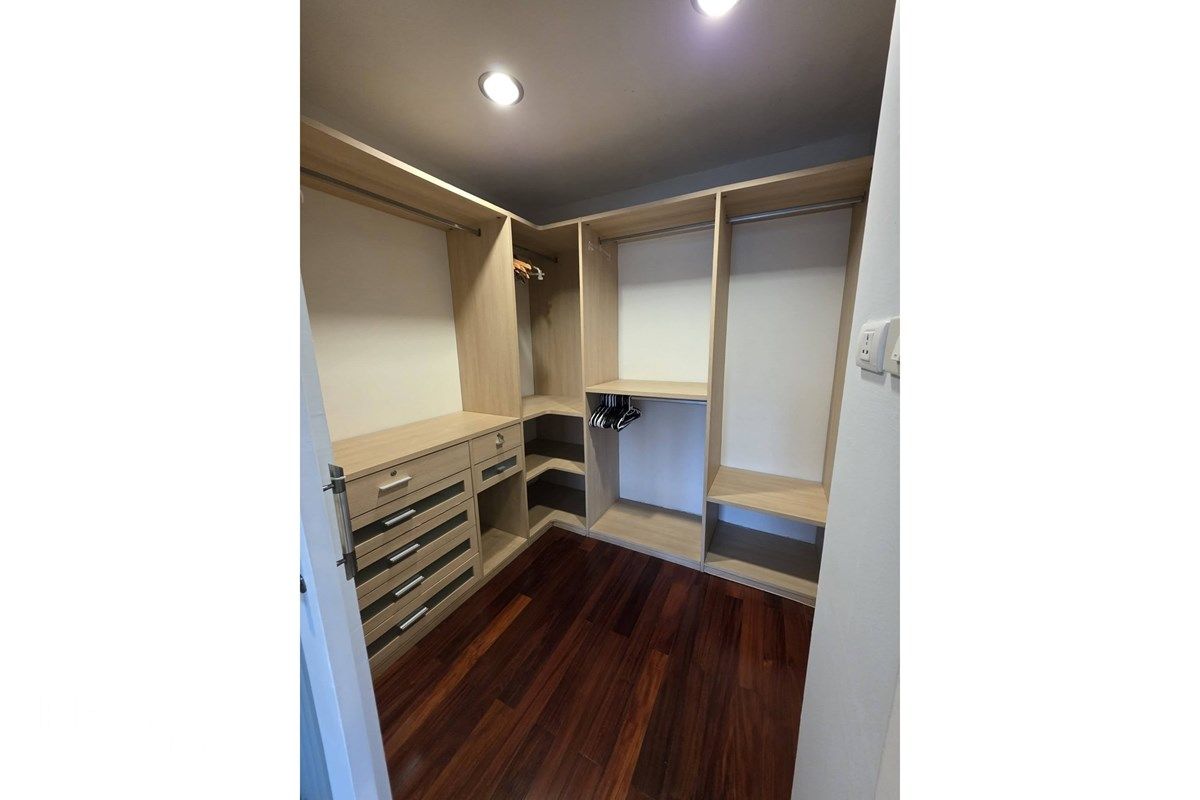 Spacious 2BR Condo for Rent in Beverly Hills Ekkamai - 135sqm, 17 Min Walk to BTS 12