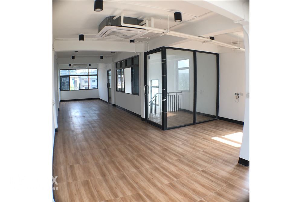 素坤逸路（上）土地360平方米出租 7