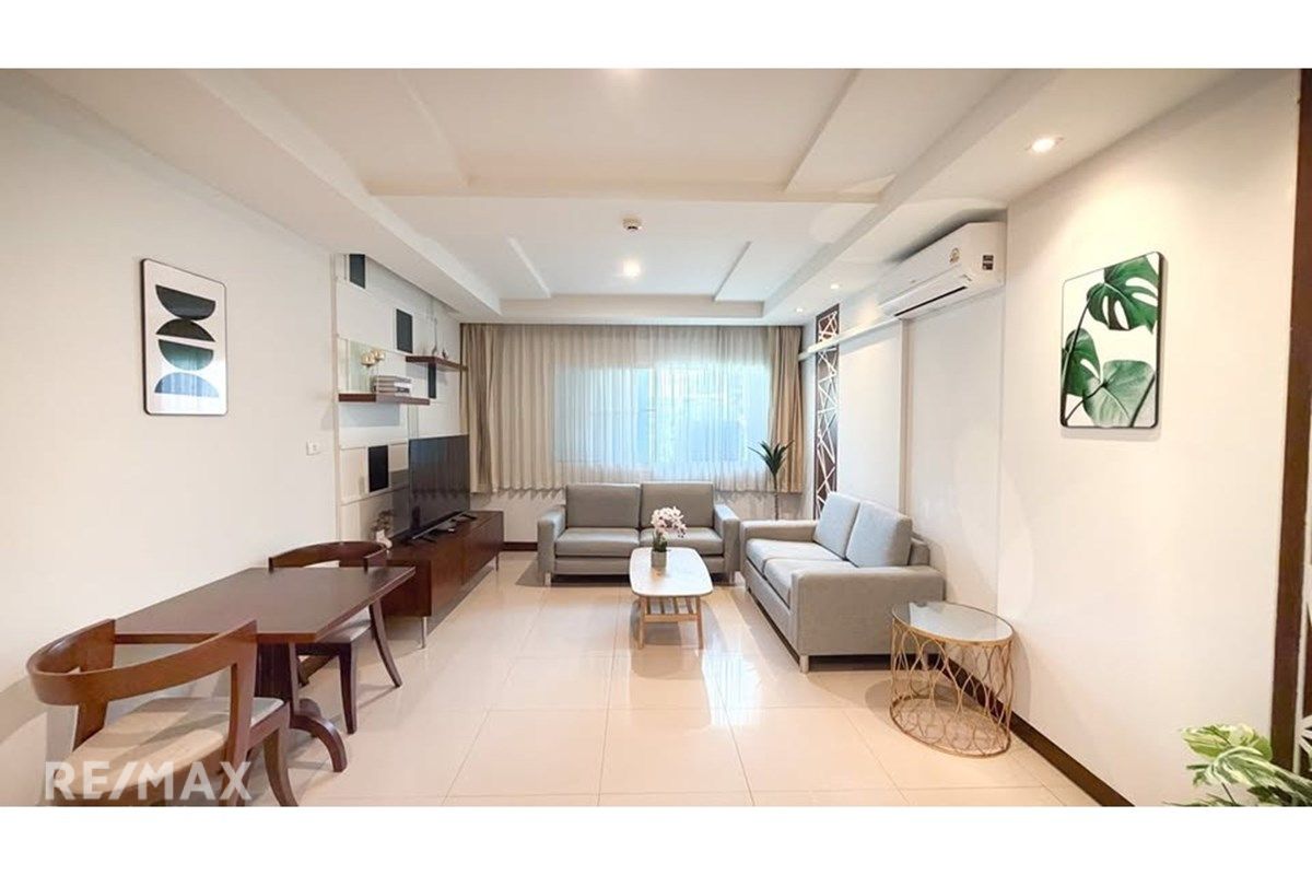 Newly Renovated 2BR Condo for Rent at 60K | 90sqm in Sukhumvit 43 | Close to BTS 1