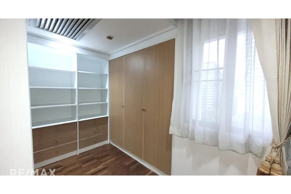 Spacious 31BR Family Suite Condo for Rent in Langsuan CBD - 280sqm at 145K 10