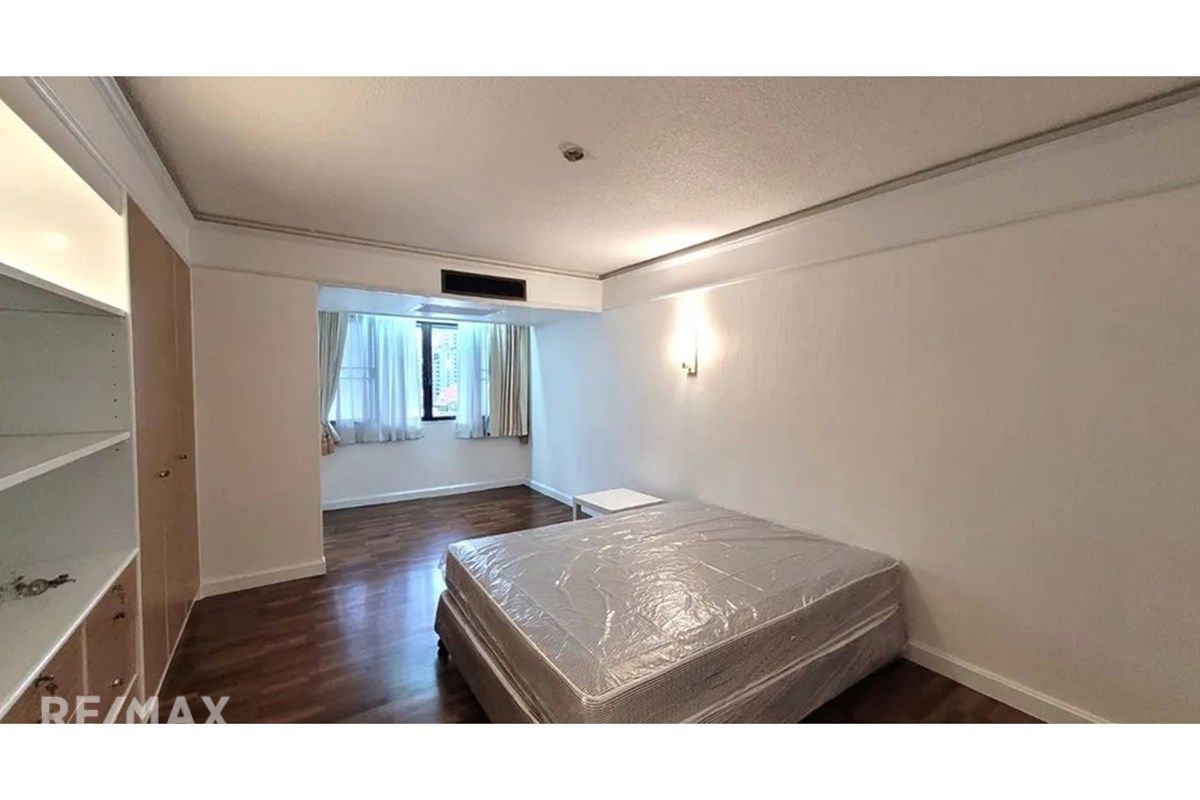 Spacious 31BR Family Suite Condo for Rent in Langsuan CBD - 280sqm at 145K 4