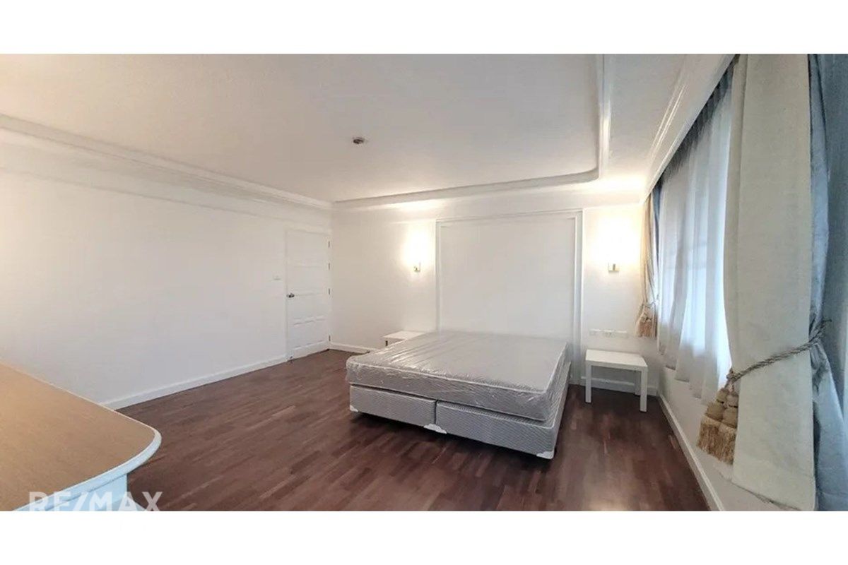 Spacious 31BR Family Suite Condo for Rent in Langsuan CBD - 280sqm at 145K 7