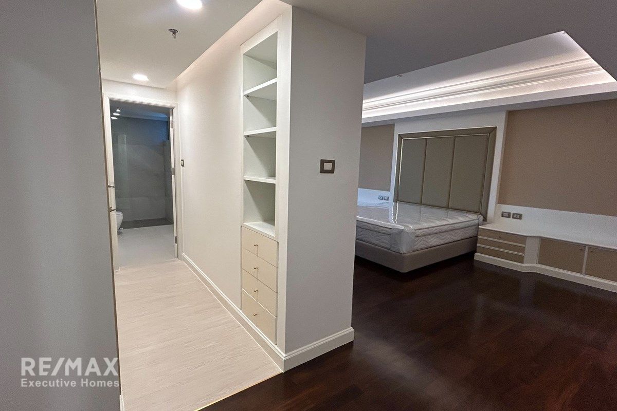 Renovated 31BR Condo for Rent in BTS Thong Lo - 285sqm on 22nd Floor 5