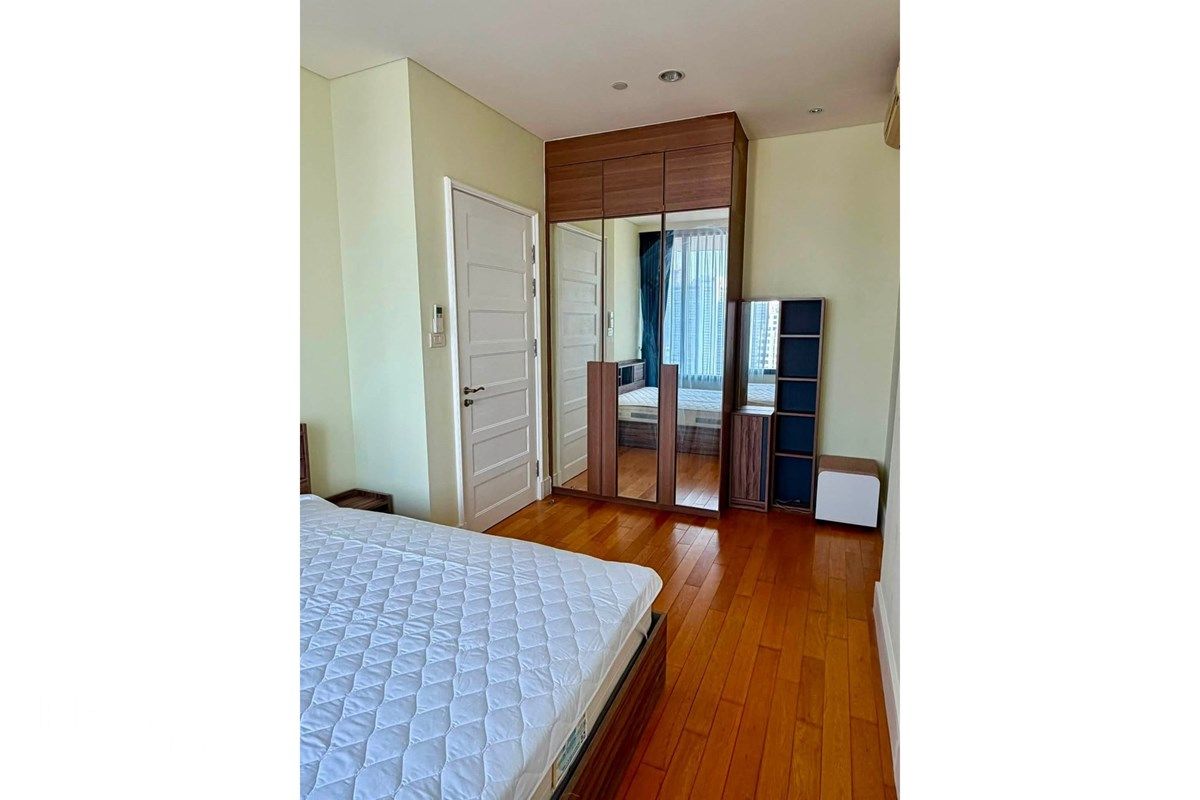 Haustierfreundliche 2-Zimmer-Wohnung zu vermieten im Aguston Sukhumvit 22 | 55K | 95qm | 22. Stock | 16 Gehminuten zur MRT Queen Sirikit. 15