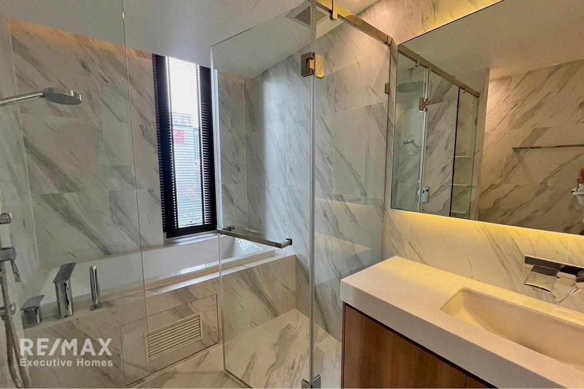 2BR 2BA Pet-Friendly Condo for Rent at MUNIQ 23 | 5 Min Walk to BTS Asok & 4 Min to MRT Sukhumvit 6