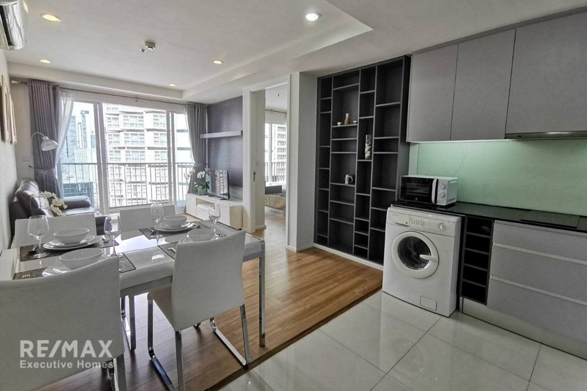 素坤逸路(下)奔集站15 Sukhumvit Residences公寓50平方米2室2卫出租 1