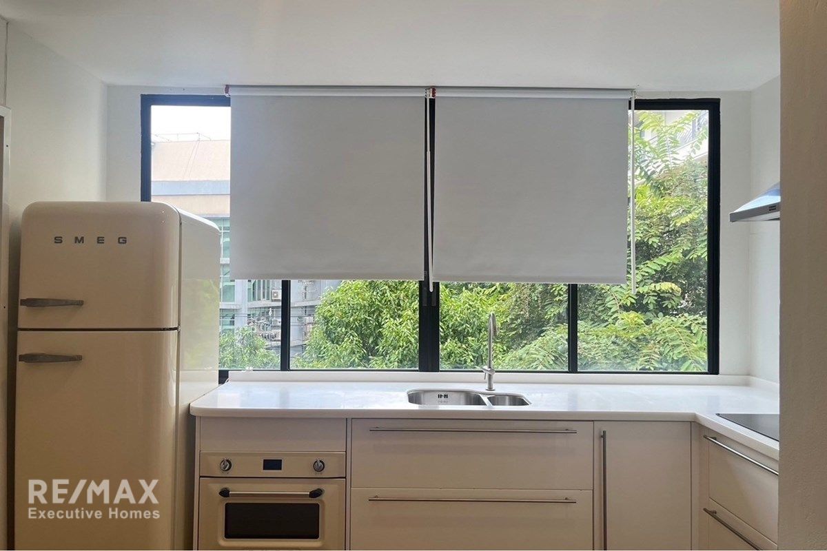 Pet-Friendly Condo for Rent near BTS Phrom Phong - Sukhumvit 39, 17-Minute Walk 5