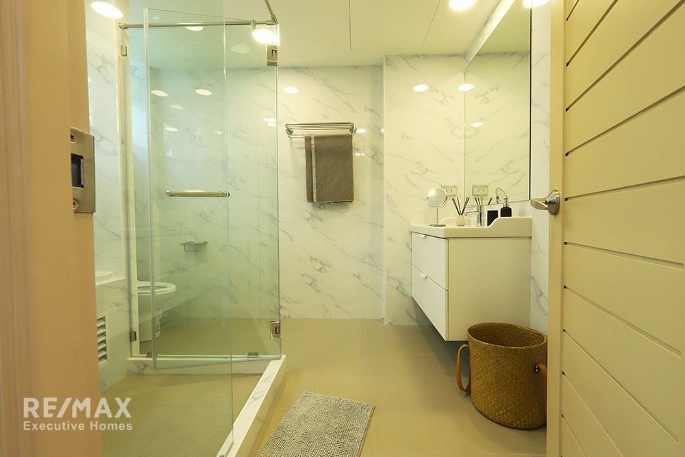 Haustierfreundliche 3-Zimmer-Wohnung zu vermieten in Sukhumvit 31, nahe BTS Phrom Phong. 13