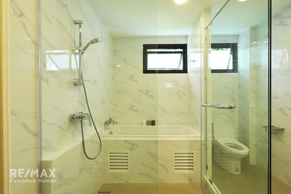 Haustierfreundliche 3-Zimmer-Wohnung zu vermieten in Sukhumvit 31, nahe BTS Phrom Phong. 14