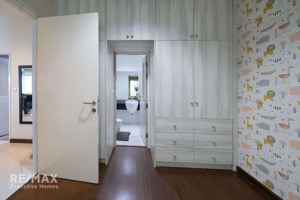 曼谷蓝沙利岔路口站Four Wings Residence公寓137平方米3室3卫出售 17
