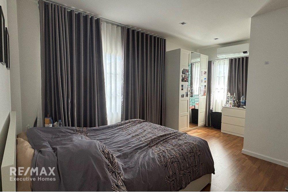 Detached Single Family Home in Casa Grande, Wongwaen 10