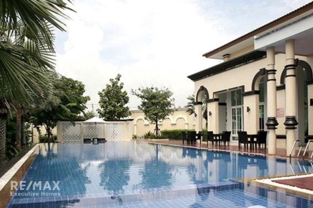 Detached Single Family Home in Casa Grande, Wongwaen 15
