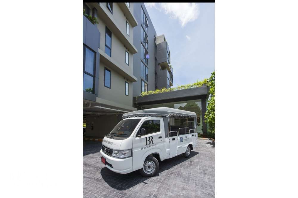 Geräumiges Serviced Apartment mit 2 Schlafzimmern nahe der BTS-Station Bearing. 18