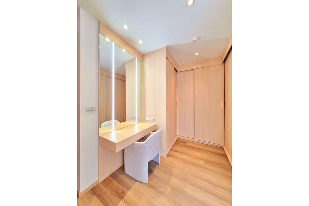 Geräumiges Serviced Apartment mit 2 Schlafzimmern nahe der BTS-Station Bearing. 7