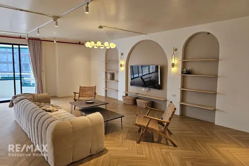spacious-3br-condo-with-office-on-25th-fl-or-200sqm-or-2-mins-walk-to-mrt-sukhumvit-or-las-colinas-920071001-22304