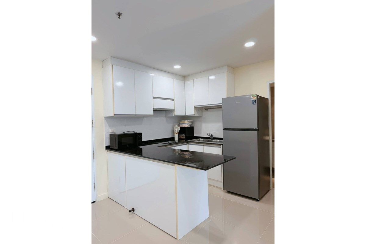 Newly Renovated 2BR Condo for Rent - 80sqm on 8th Floor Near BTS Phrom Phong 4