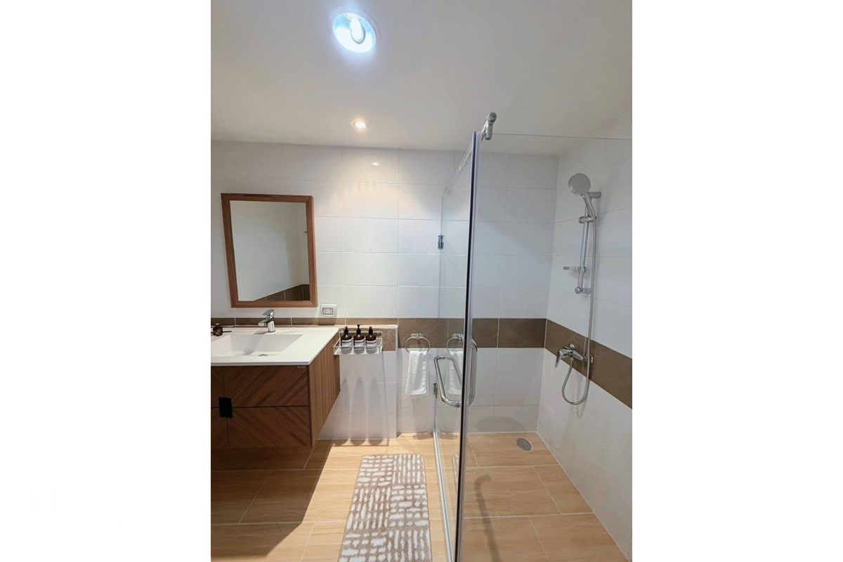 Newly Renovated 2BR Condo for Rent - 80sqm on 8th Floor Near BTS Phrom Phong 7