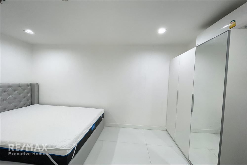 Neuer Preis 20MB | 219qm 2 SZ 2 BZ Eigentumswohnung in Crystal Garden, Sukhumvit Soi 4 - 13 Gehminuten zur BTS Nana. 11