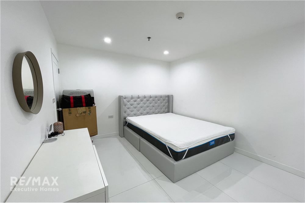Neuer Preis 20MB | 219qm 2 SZ 2 BZ Eigentumswohnung in Crystal Garden, Sukhumvit Soi 4 - 13 Gehminuten zur BTS Nana. 12