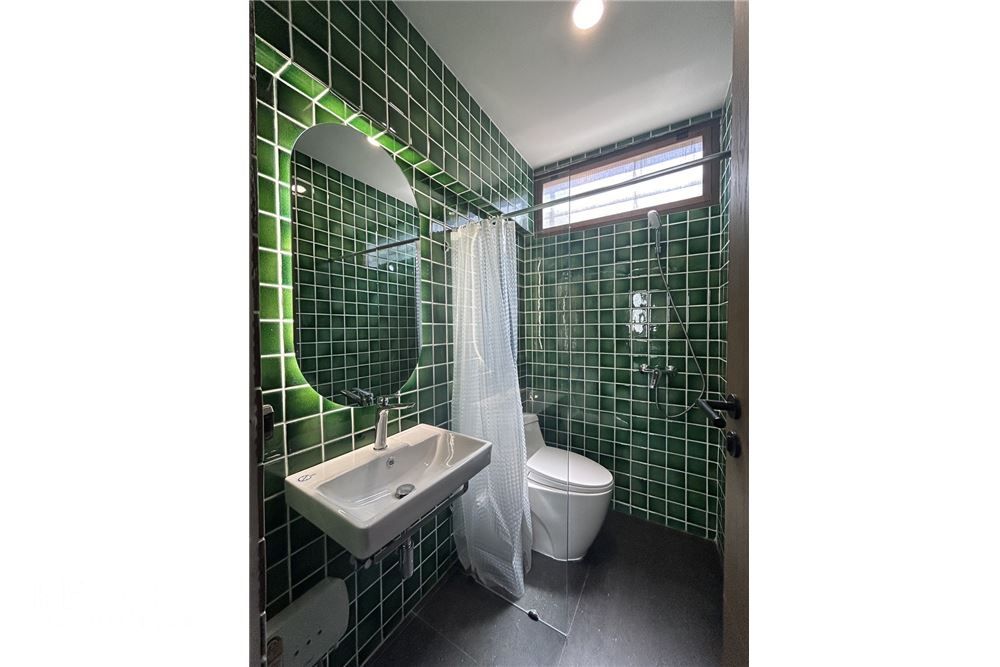 Luxury 2BR Condo with Industrial Design for Rent at Thonglor 20 - 75K, 100sqm 9