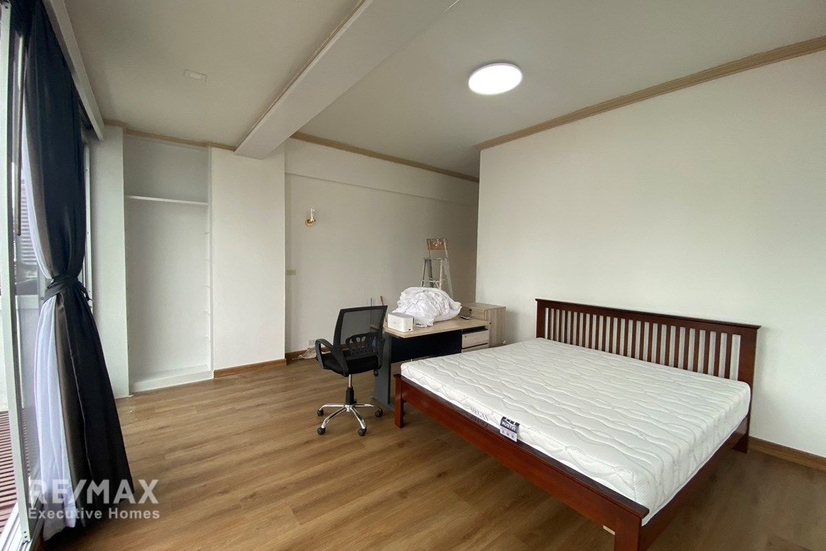 For Rent: Expansive 3-Bedroom Condo in Sukhumvit 55 20