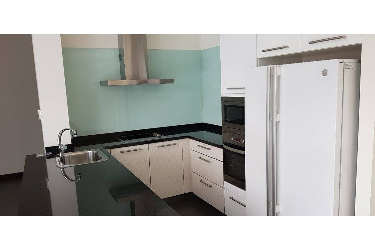 Luxury 3BR 4BA Detached House with Private Pool for Rent in Ekkamai - 400sqm 3