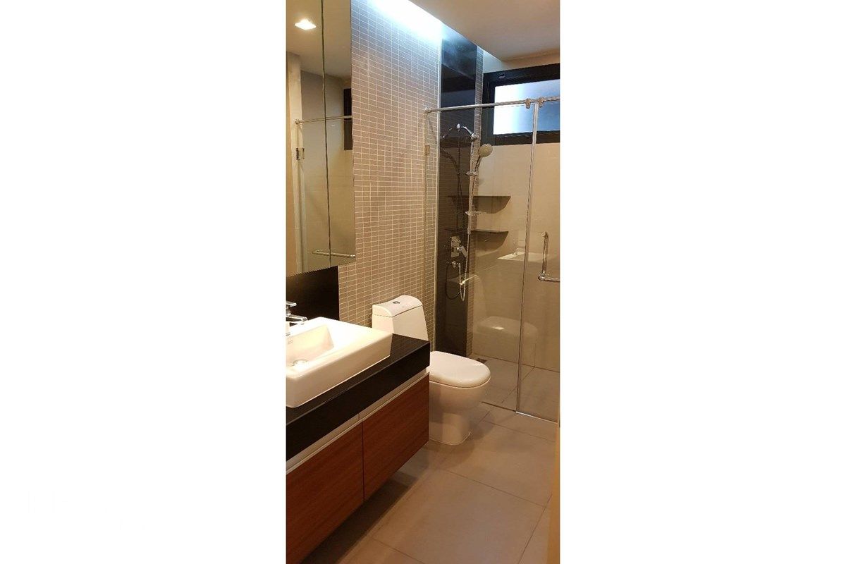 Luxury 3BR 4BA Detached House with Private Pool for Rent in Ekkamai - 400sqm 7