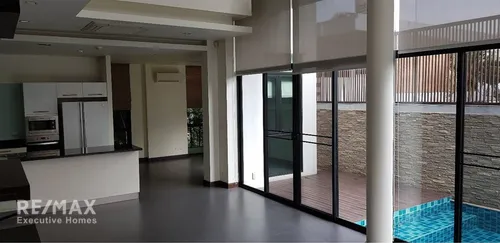 luxury-3br-4ba-detached-house-with-private-pool-for-rent-in-ekkamai-400sqm-920071001-22891