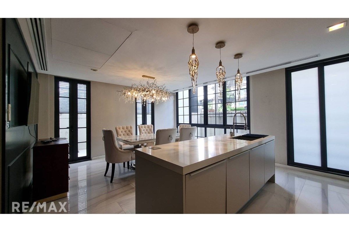 For Sale: 4BR 5BA Townhome with Private Lift in Sukhumvit 31 - 425sqm 4
