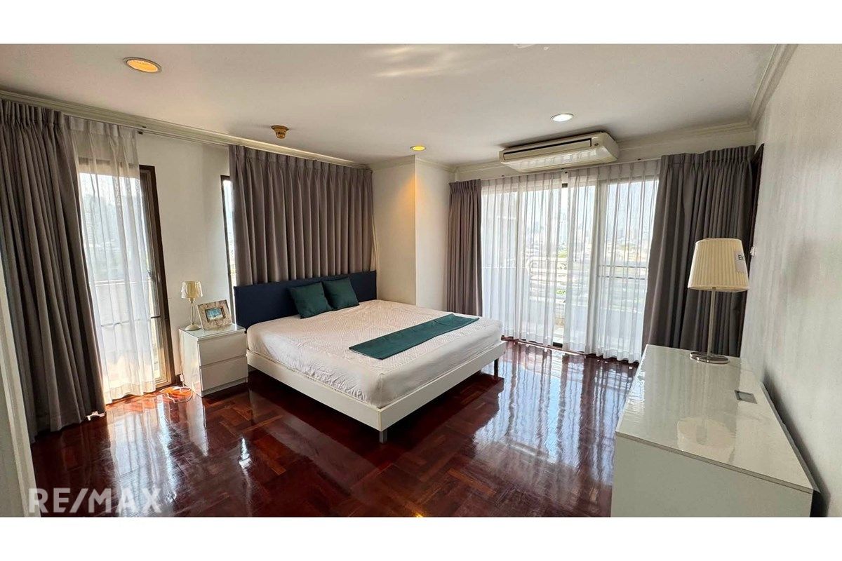 Spacious 3BR Condo with 3 Balconies for Rent near BTS Phrom Phong - 164sqm 7