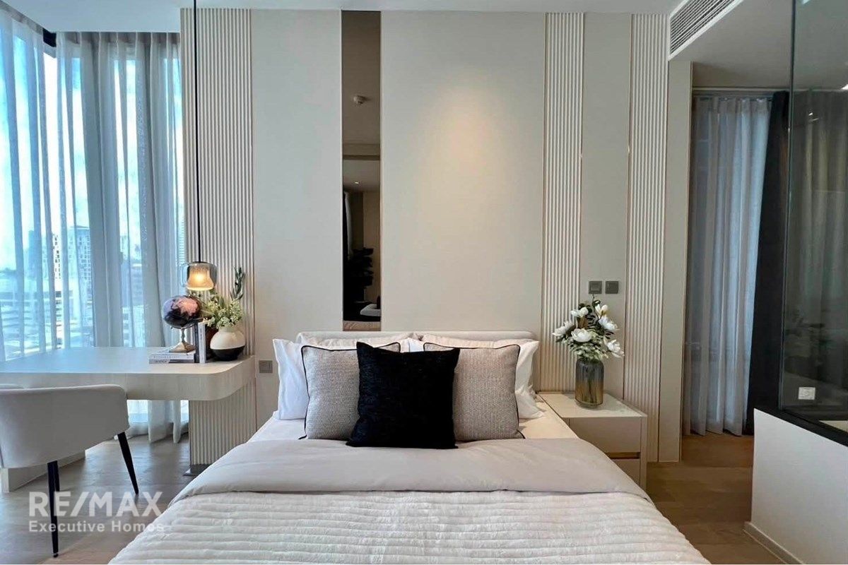 Luxury 1BR Condo with Bathtub for Rent at Ashton Silom – 45K, 50sqm, 8 mins to BTS Chong Nonsi 4