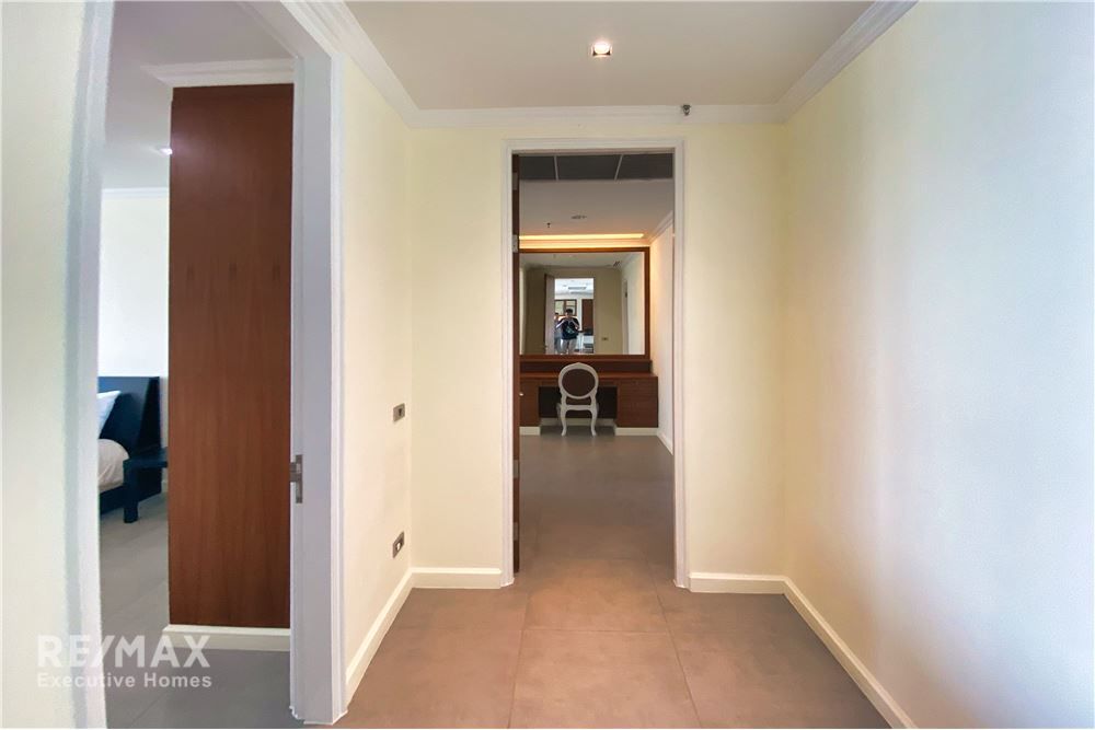 Renovated 2BR 2BA Condo for Rent in Asoke - 176sqm | Pet-Friendly | 90K | 5 mins to BTS Asok 11