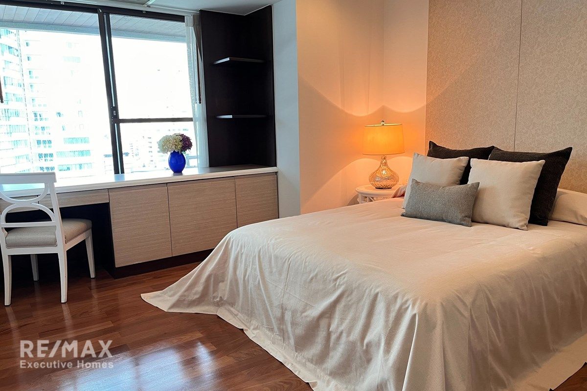 Geräumige 240m² Eigentumswohnung mit 3 Schlafzimmern & Arbeitszimmer in Sukhumvit 16 zu vermieten – 15 Min. Fußweg zur BTS Asok, Haustierfreundlich. 6