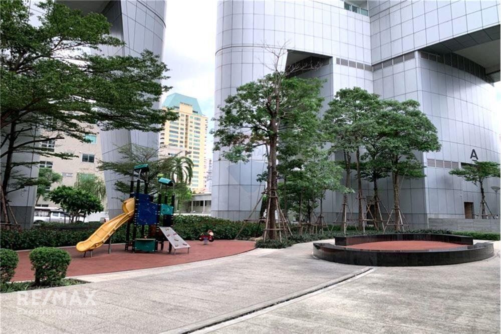 2 Bedroom Lake View Condo for Rent at Millennium Residence - 13 Mins Walk to BTS Asok 16