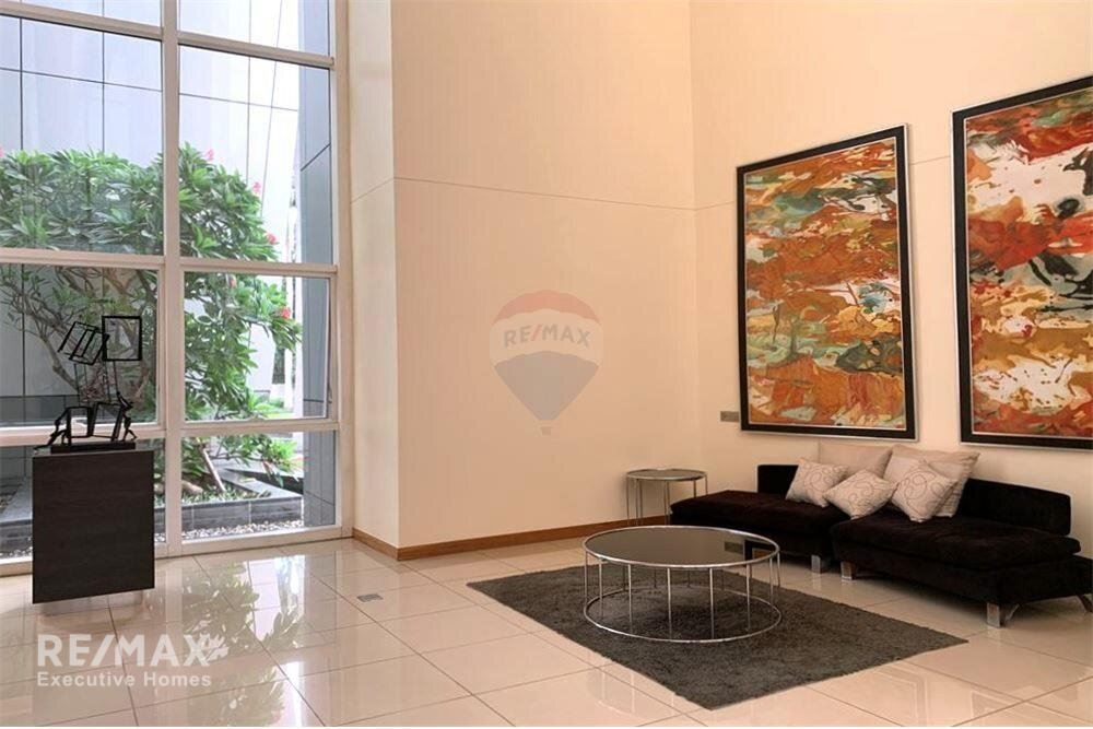 2 Bedroom Lake View Condo for Rent at Millennium Residence - 13 Mins Walk to BTS Asok 17