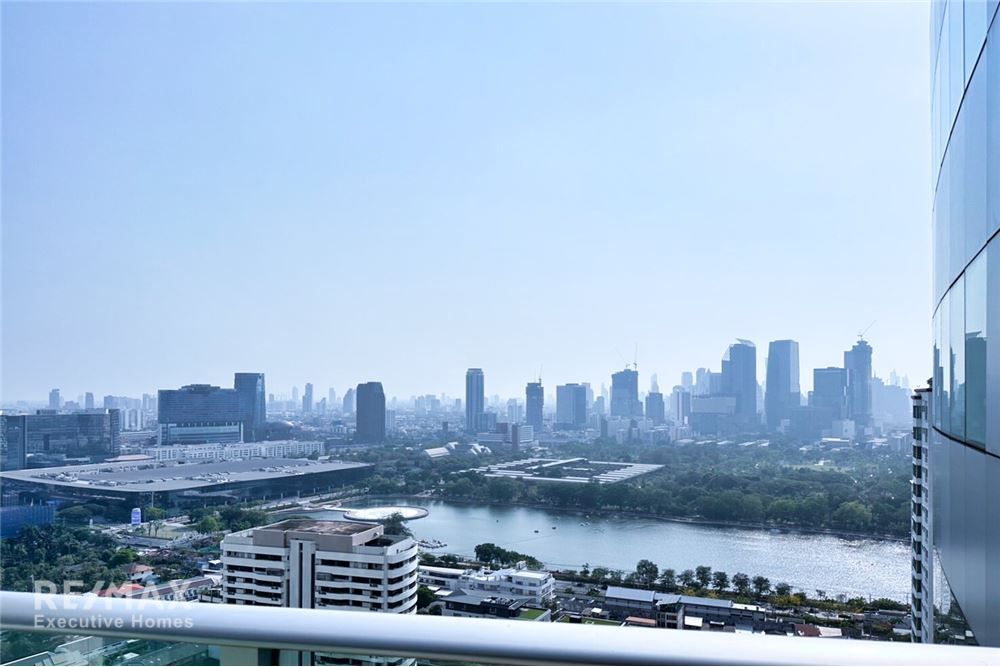 2 Bedroom Lake View Condo for Rent at Millennium Residence - 13 Mins Walk to BTS Asok 4