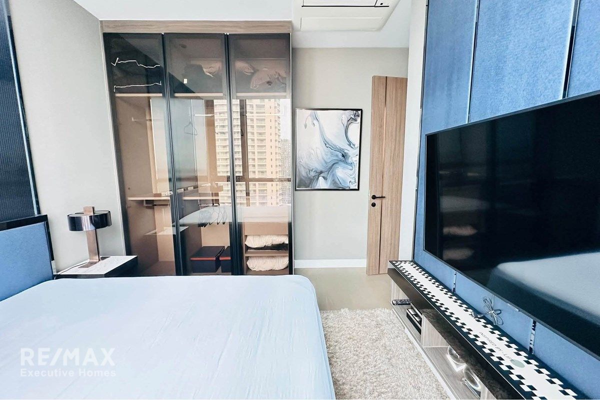 Spacious 3BR Condo for Rent in Prime Location | 120K | 100sqm | German Kitchen & Wine Cabinet 9