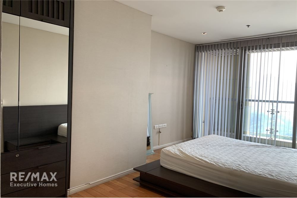 2BR 2BA Condo for Rent at BTS Asok - 109sqm with Big Balcony & City View 8