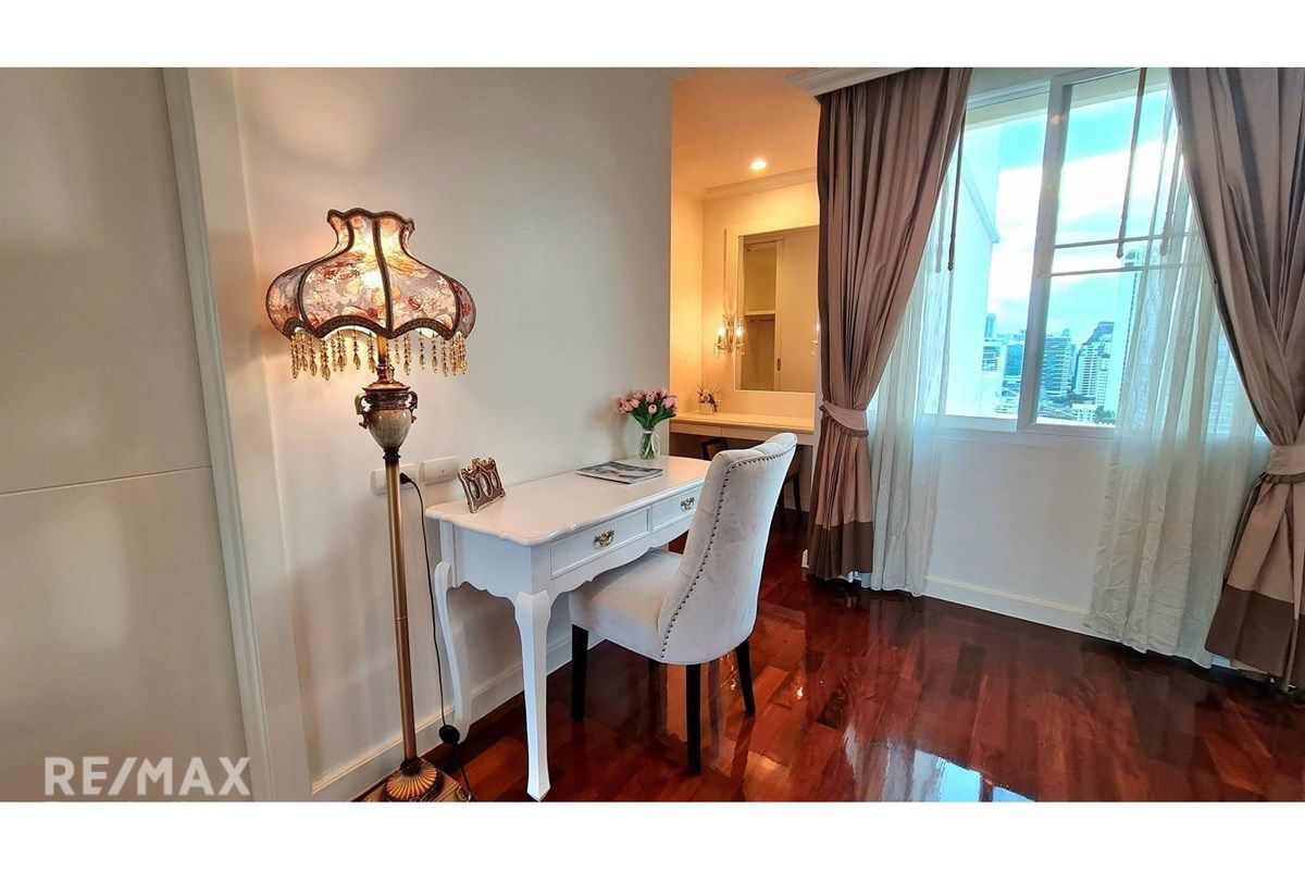 Luxury 4BR 5BA Duplex Penthouse with Private Terrace in Prime Location - 800sqm for 300K 11